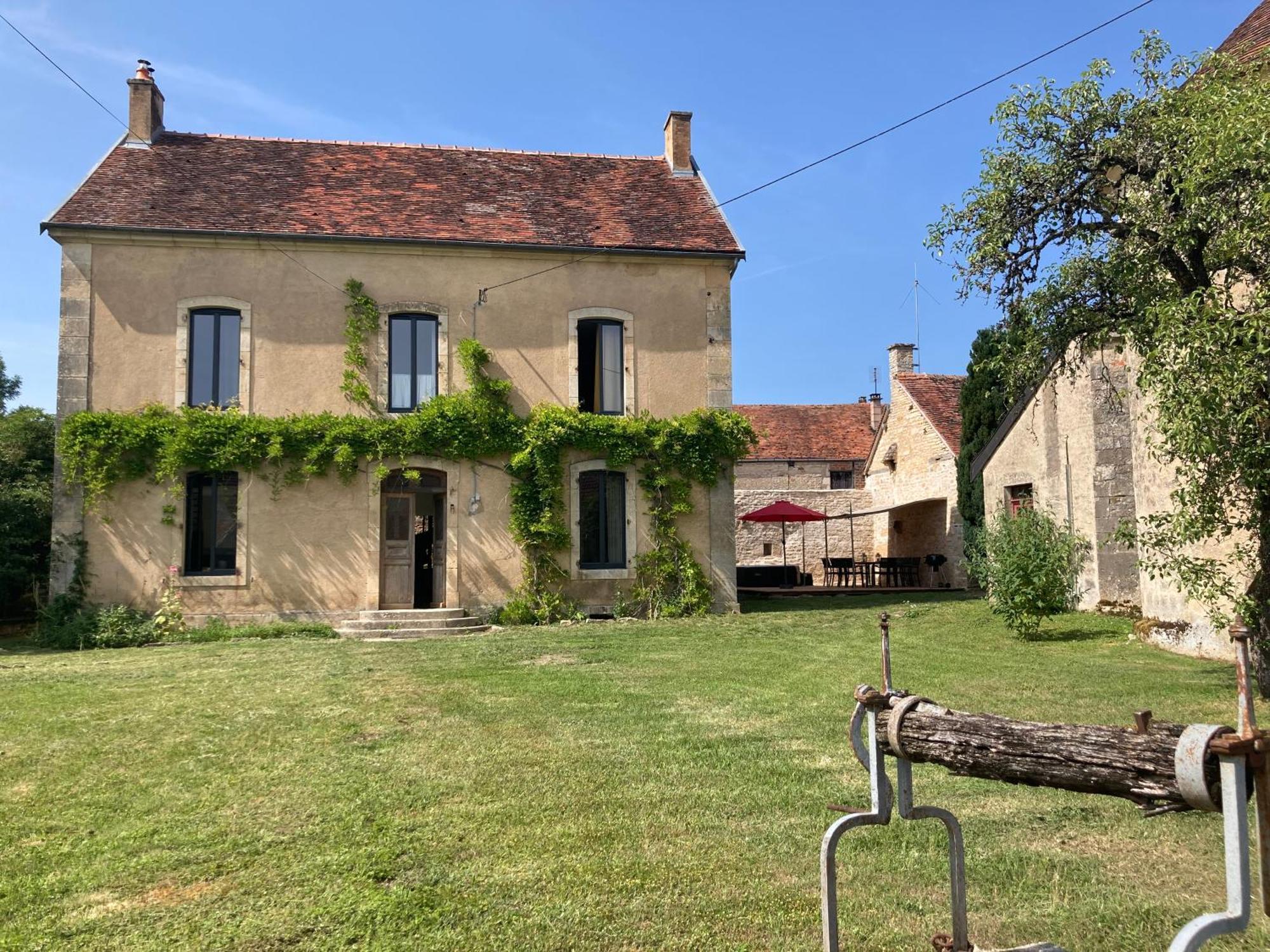 Le Presbytere - Touillon, Jacuzzi, 4 Chambres Pour 10 Exterior photo
